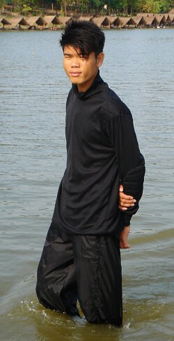pullover black swimming in sun protection clothes cargo pants lake